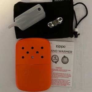 New Zippo Hand Warmer ORANGE 🍊 w/ bag 💼 extra burner unit and measuring cup